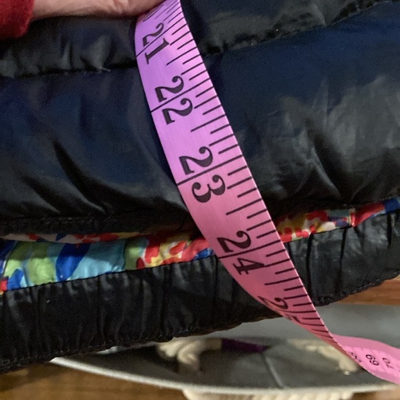 Lilly Pulitzer Elana Puffer Vest - Picture 13 of 13